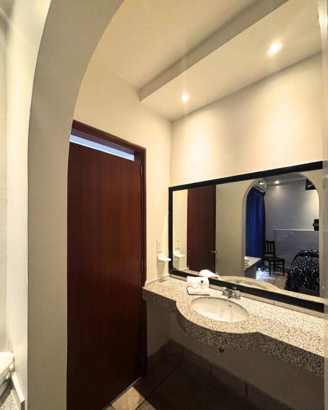 Hotel Arboledas Industrial Guadalajara Dış mekan fotoğraf
