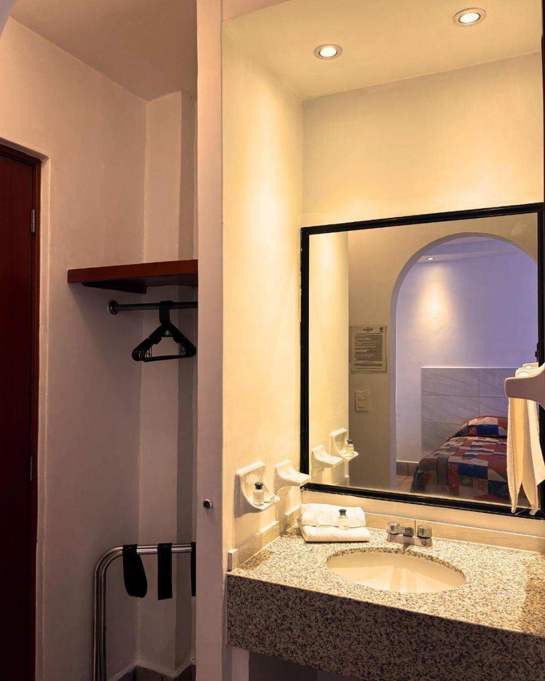 Hotel Arboledas Industrial Guadalajara Dış mekan fotoğraf