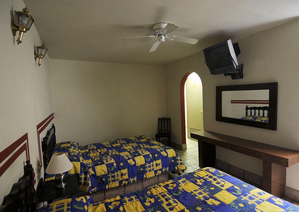 Hotel Arboledas Industrial Guadalajara Dış mekan fotoğraf